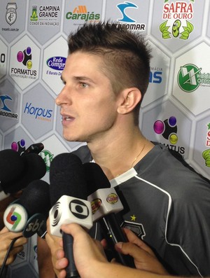 Léo Bartholo, volante do Treze (Foto: Silas Batista / GloboEsporte.com) Léo Bartholo, volante do Treze (Foto: Silas Batista / GloboEsporte.com)