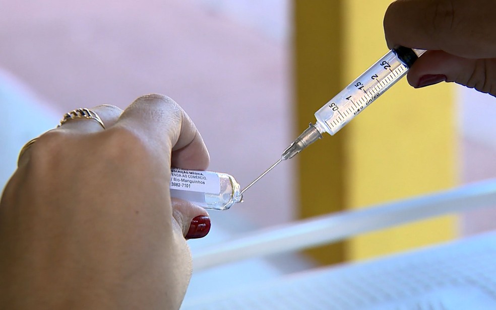 Vacina é distribuída de forma gratuita no Sistema Único de Saúde (Foto: Reprodução EPTV)