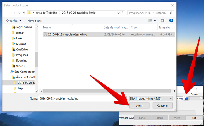 Abra a imagem do Raspbian no Win32DiskImager (Foto: Reprodução/Filipe Garrett)