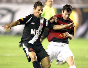 Leandro Amaral na partida do Vasco em 2008 (Foto: Ag. O Globo)