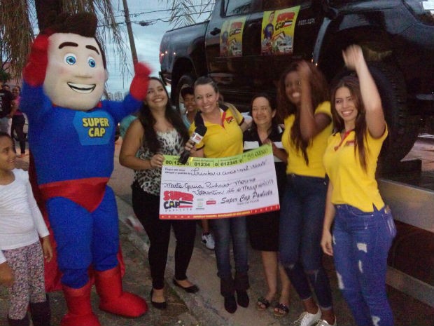 Marta Garcia Moreno ganhou um Huluz CD SR 4X2 e faturou 35 mil reais (Foto: Divulgação) Marta Garcia Moreno ganhou um Huluz CD SR 4X2 e faturou 35 mil reais (Foto: Divulgação)