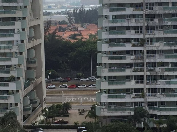 Ocorrência causou trânsito na Barra da Tijuca (Foto: Matheus Guerra / Arquivo Pessoal) Ocorrência causou trânsito na Barra da Tijuca (Foto: Matheus Guerra / Arquivo Pessoal)