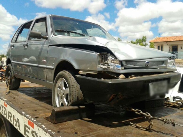 Veículo foi apreendido e rebocado para perícia técnica em Mossoró (Foto: Divulgação/Polícia Militar do RN)