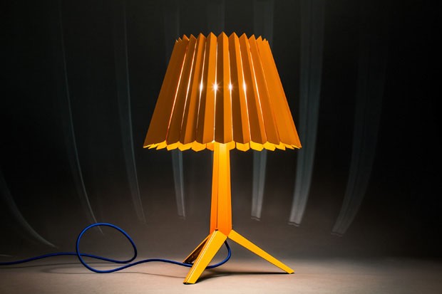 Luminária Plier, design Estudiobola (Foto: divulgação)