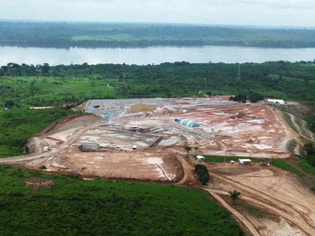 Mesma região após a instalação do canteiro do Sítio Belo Monte, em janeiro de 2012. (Foto: Divulgação/Regina Santos/Norte Energia)