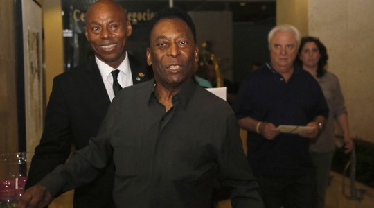 Pelé visita Cuba para amistoso entre seleção cubana e New York Cosmos (Foto: AP)