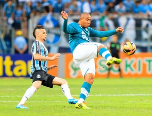Para e Walter Grêmio x Goiás (Foto: Jeferson Guareze / Futura Press)