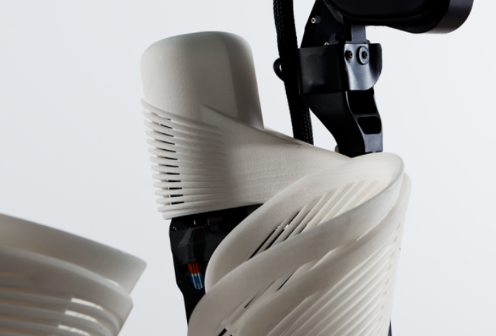 Detalhe do exoesqueleto 3D. (Foto:Reprodução/CNET)