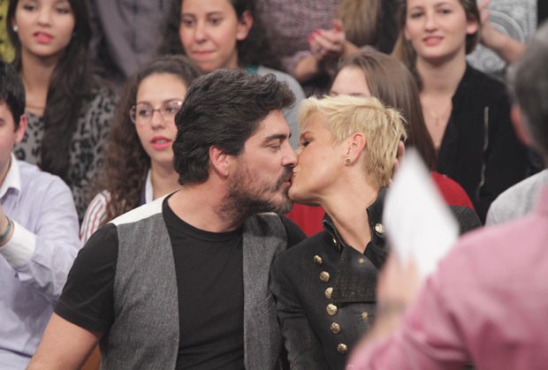 Xuxa e Junno (Foto: Marcelo Brammer/ AgNews)