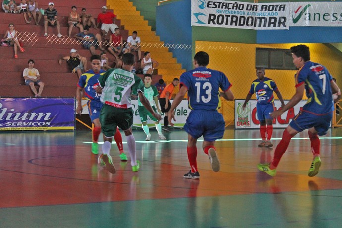 Bodocó e Atrás da Banca fazem jogo decisivo na Copa TV Grande Rio de Futsal (Foto: Magda Lomeu)