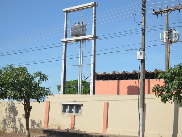 Escola Estadual Carlos Gomes em Cacoal (Foto: Magda Oliveira/G1)