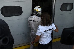 Hamilton Cobra Mercedes Por Quebra E Diz Alguem Nao Quer Que Eu Venca Formula 1 Globoesporte Com
