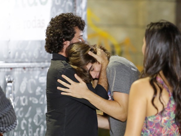 O abraço de Marcelo e Pedro, ou seria Felipe e Rafa? (Foto: Fábio Rocha / Gshow)