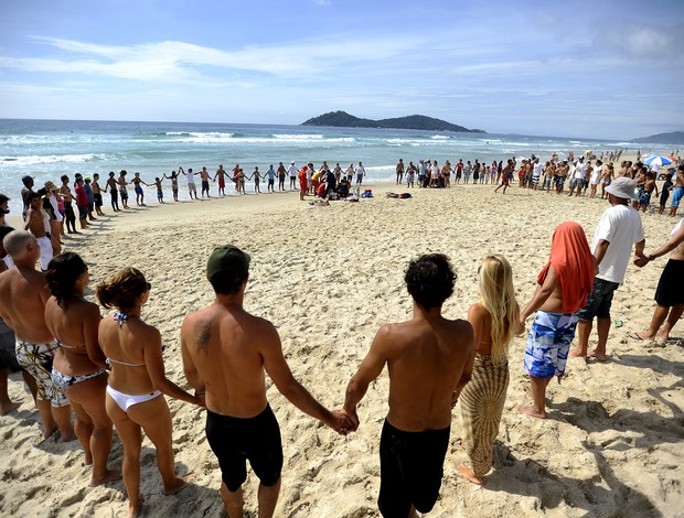 Surfista morre durante campeonato em Florianópolis campeche (Foto: Daniel Conzi / Agencia RBS)