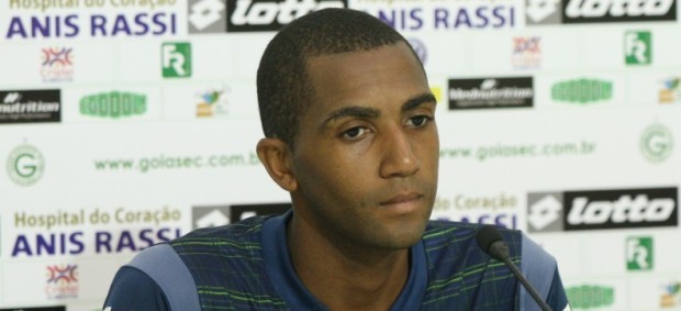 Marcos Paulo, volante do Goiás (Foto: Rosiron Rodrigues/Goiás E.C)