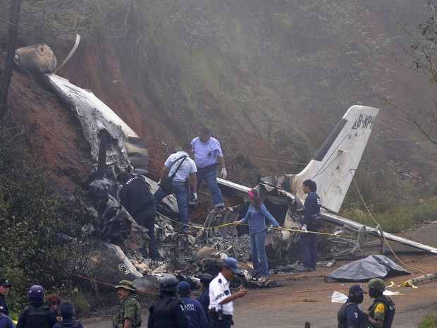 Avião de pequeno porte cai no México; duas pessoas morreram (Foto: Oscar Martinez/Reuters)