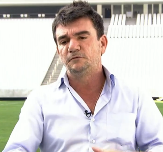 Andrés admite excesso de juros por Arena e critica “padrão Fifa” na Copa