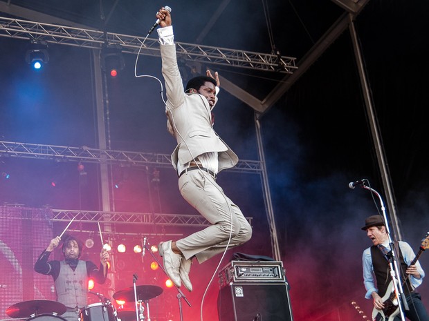Ty Taylor, vocalista do Vintage Trouble, fez apresentação performática no Rock in Rio (Foto: Luciano Oliveira/G1) Ty Taylor, vocalista do Vintage Trouble, fez apresentação performática no Rock in Rio (Foto: Luciano Oliveira/G1)