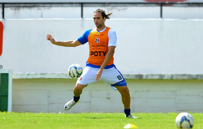 Léo Gamalho santa cruz (Foto: Aldo Carneiro / Pernambuco Press)