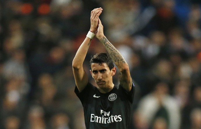 Di María saúda torcida Paris Saint-Germain contra Real Madrid (Foto: REUTERS/Sergio Perez)