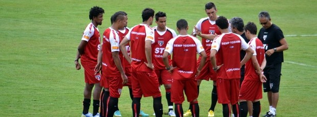 Ney Franco comanda treino com grupo do São Paulo (Foto: Site Oficial/saopaulofc.net)