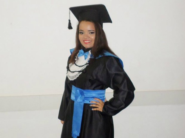 Faltava apenas o TCC para jovem receber diploma (Foto: Reprodução/ Facebook)