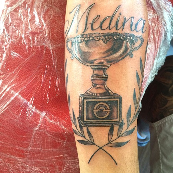 Tatuagem Padrasto Medina (Foto: Reprodução / Instagram)