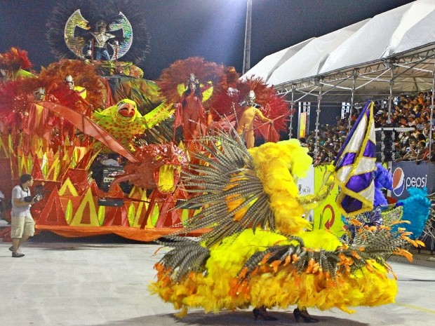 Favela do Samba é campeã do Carnaval 2015 do Maranhão (Foto: Reprodução / TV Mirante)
