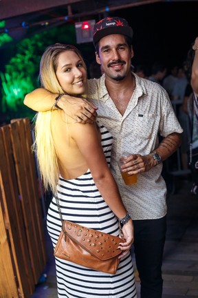 Carolina Portaluppi e DJ Rogério Varella em festa na Zona Sul do Rio (Foto: Marcos Samerson/ We Love Photo!/ Divulgação)