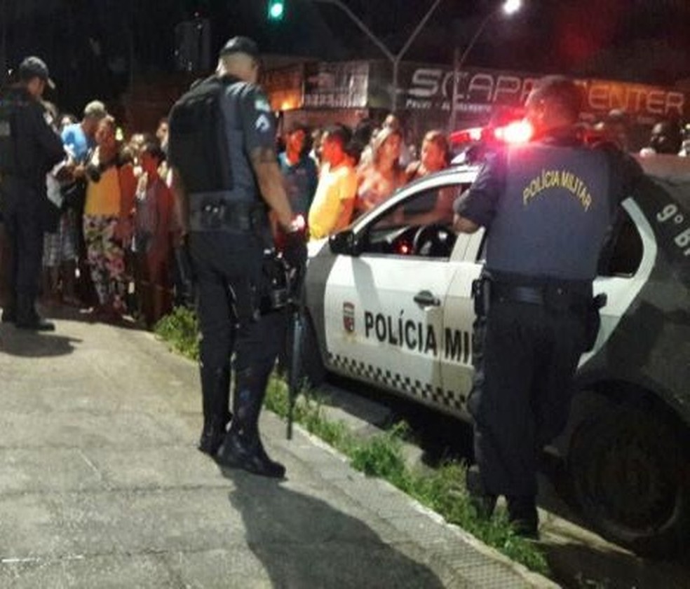 Polícia Militar fez buscas no local, mas ninguém foi preso  (Foto: Sérgio Costa/Portal BO)
