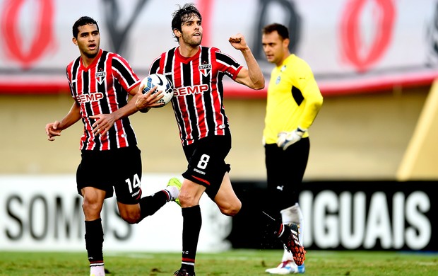 Kaká gol jogo Goiás x São Paulo (Foto: Buda Mendes / Getty Images)
