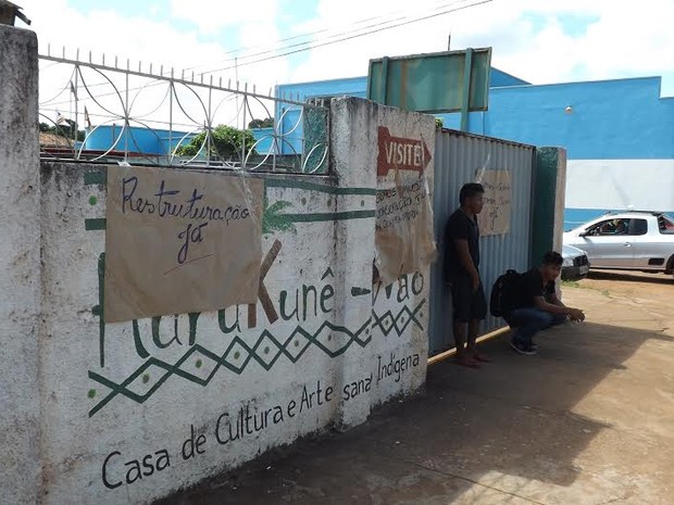 Manifestantes pedem, ainda, a exoneração do coordenador Incra em Guajará-Mirim, RO (Foto: Dayanne Saldanha/G1)