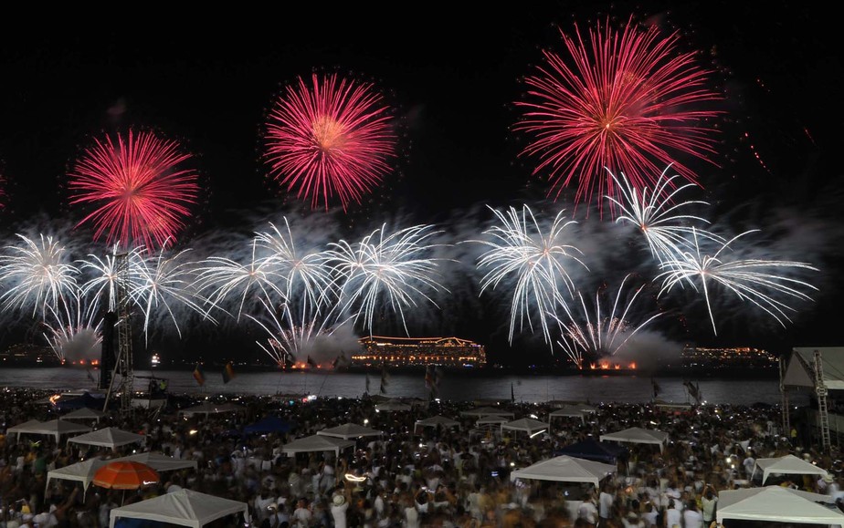 Rio celebra a chegada de 2017 em clima de paz e renovação da esperança