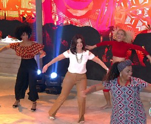 Fátima dança ritmo africano (Foto: TV Globo)