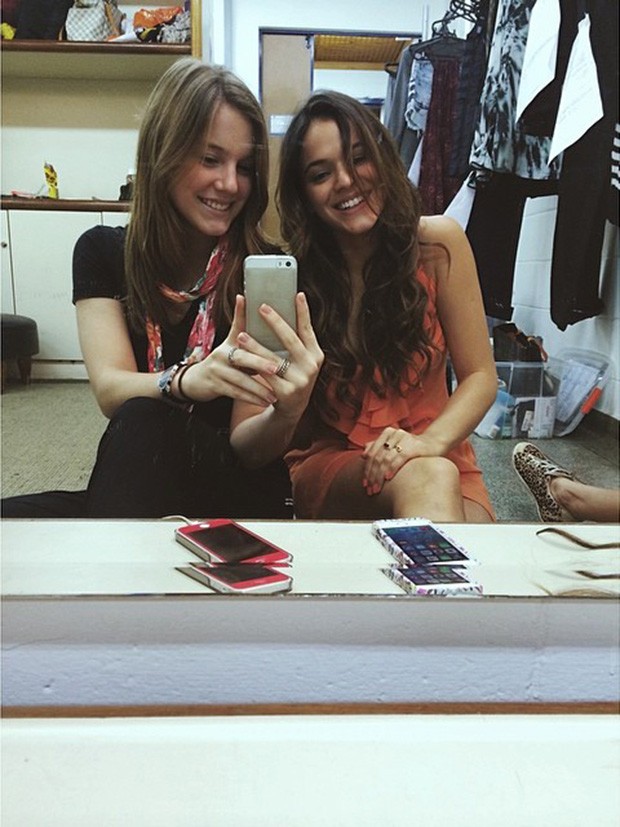 Alice Wegmann e Bruna Marquezine (Foto: Instagram / Reprodução)