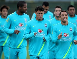 Thiago silva adriano dede brasil treino (Foto: Mowa Press)