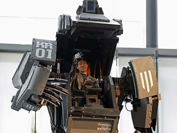 A máquina pode ser controlada de duas maneiras distintas: à distância - por exemplo, via smartphone -, ou por um piloto a bordo de seu cockpit. (Foto: Kim Kyung-Hoon / Reuters)