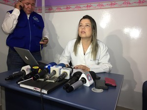 Conforme a diretora do instituto, Marcela Campelo, três corpos e uma cabeça ainda não foram identificados (Foto: Inaê Brandão/G1 RR) Conforme a diretora do instituto, Marcela Campelo, três corpos e uma cabeça ainda não foram identificados (Foto: Inaê Brandão/G1 RR)