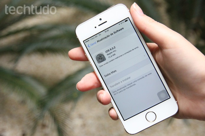 Apple atualiza iOS 8 para corrigir bugs da versão anterior (Foto: Lucas Mendes/TechTudo)