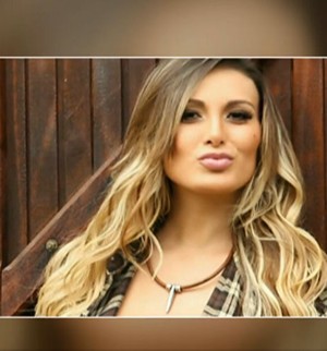 Caso de Andressa Urach alerta paar perigos da bioplastia (Foto: TV Globo)