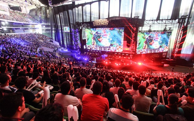 Cerca de 12 mil pessoas assistem a final brasileira do jogo League of Legends no estádio Allianz Parque, em São Paulo, neste sábado (8) (Foto: Leonardo Benassatto/Futura Press/Estadão Conteúdo)