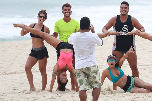 The Rock Brasileiro dando pinta na praia do Recreio #shorts 