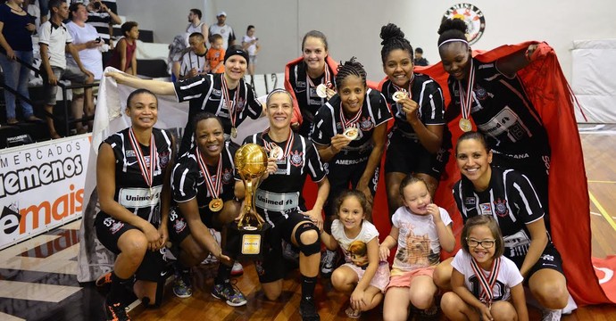 Corinthians/Americana fatura o tetra paulista e levanta 2ª taça em um mês