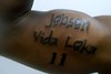 Ao fazer nova tatuagem, Jóbson exibe mais uma polêmica: 'Vida Loka' (Reprodução)