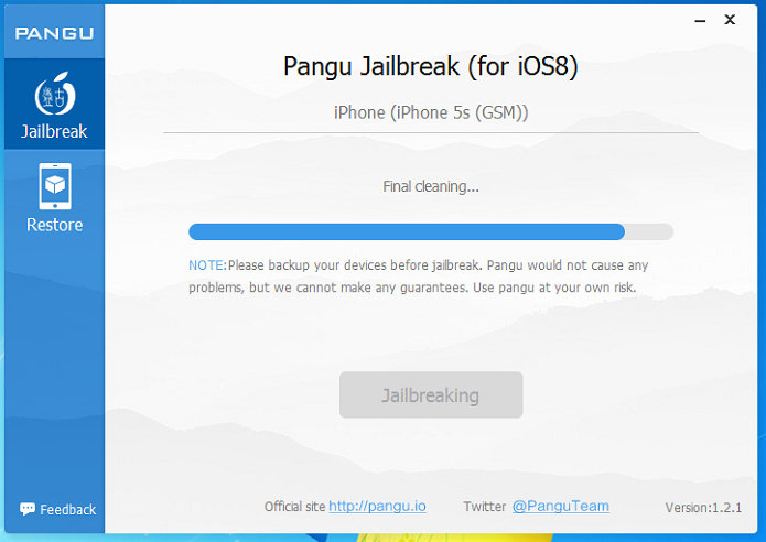Aguardando o Pangu finalizar o Jailbreak (Foto: Reprodução/Edivaldo Brito)