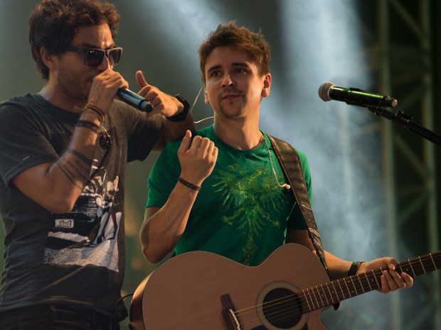 Estilo descolado e eclético de Bruninho & Davi segurou o público até o fim do show no Ribeirão Country Fest 2014 (Foto: Érico Andrade/G1) Estilo descolado e eclético de Bruninho & Davi segurou o público até o fim do show no Ribeirão Country Fest 2014 (Foto: Érico Andrade/G1)