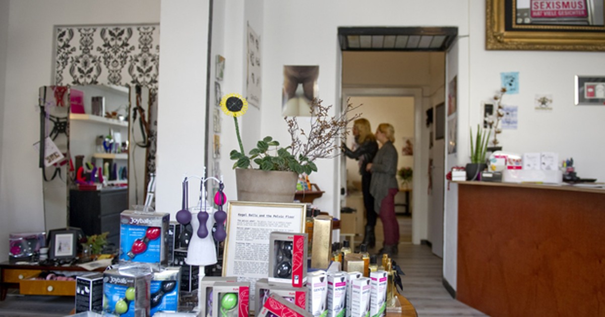 Economia Sex Shop Ecol Gico Faz Sucesso Em Berlim Vendendo Amor Verde
