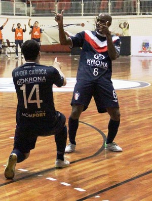 Joinville vence Umuarama pela Liga Futsal (Foto: Manolo Quiróz/Divulgação)