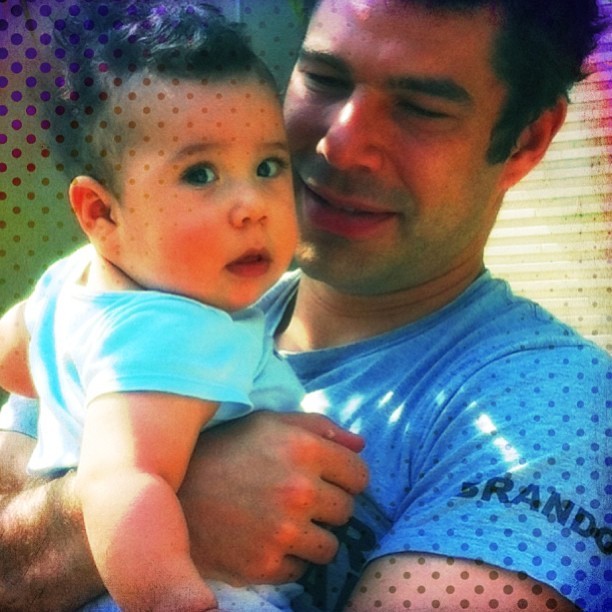 Wanessa posta foto do marido, Marcus Buaiz, com o filho (Foto: Instagram / Reprodução)