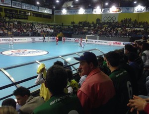Ginásio Arrudão encheu para jogo entre Marreco e Concórdia, pela Liga Nacional de Futsal (Foto: Divulgação/LNF)